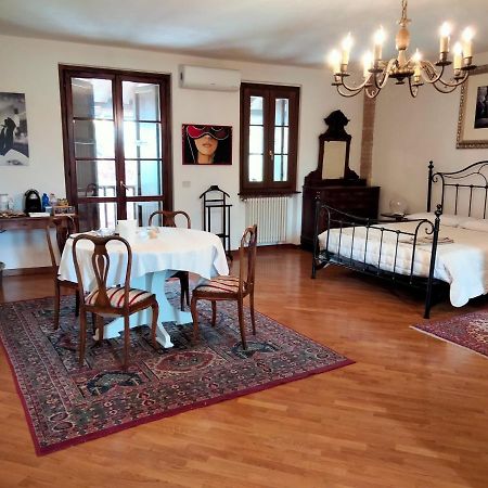 B&B Cascina In Franciacorta コローニェ エクステリア 写真